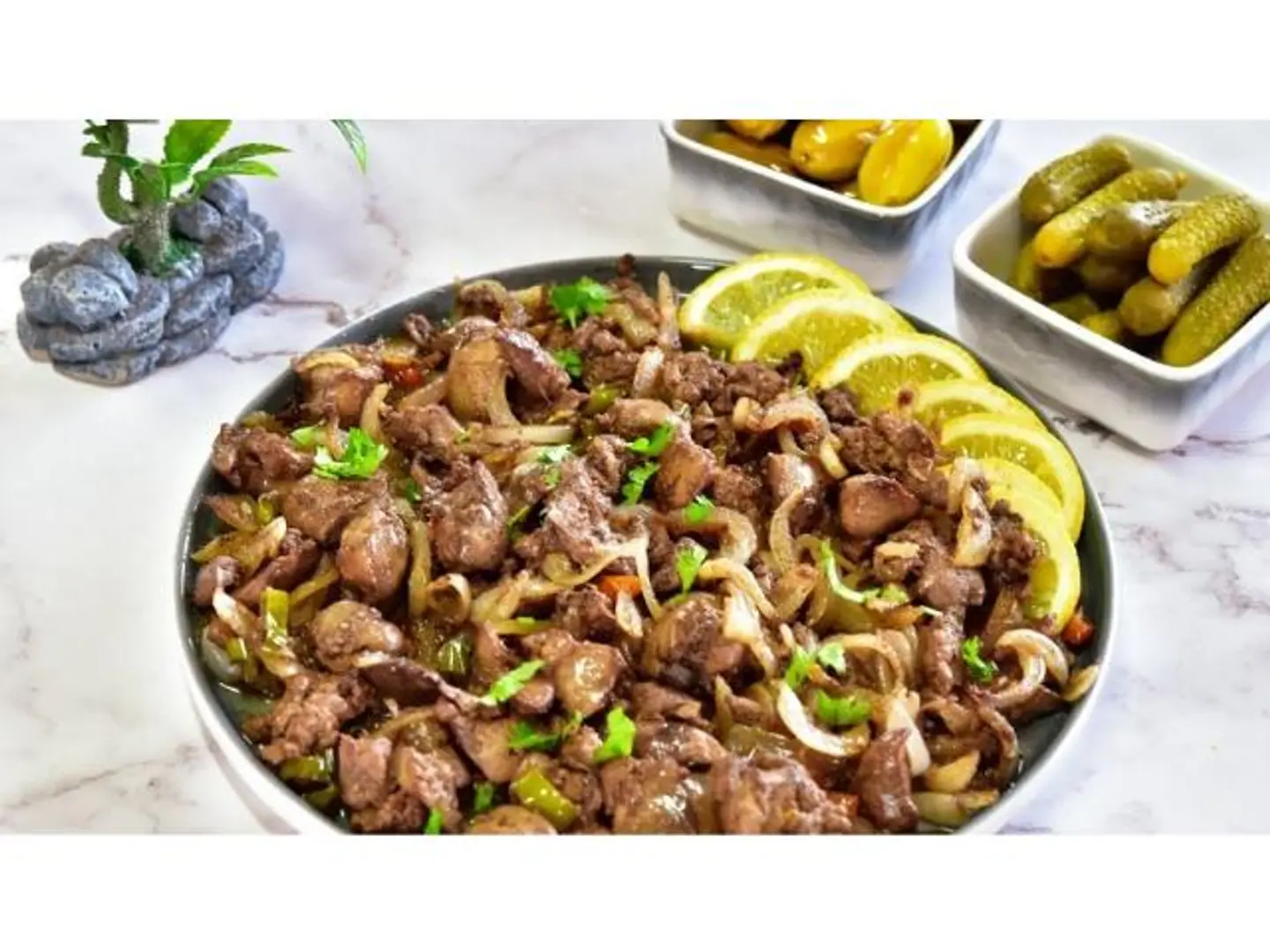صحن مشكل تقاطيع