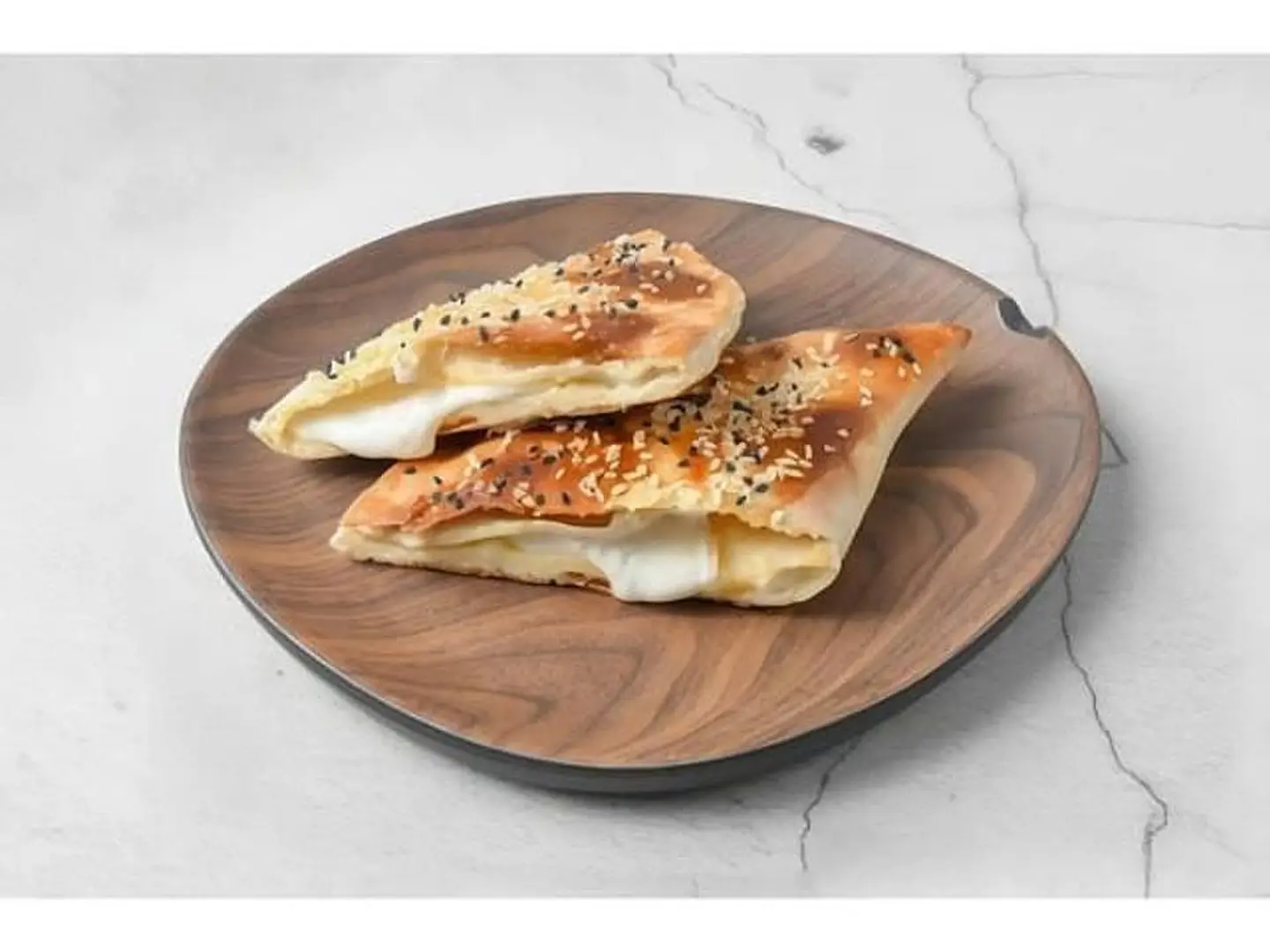 حلوم