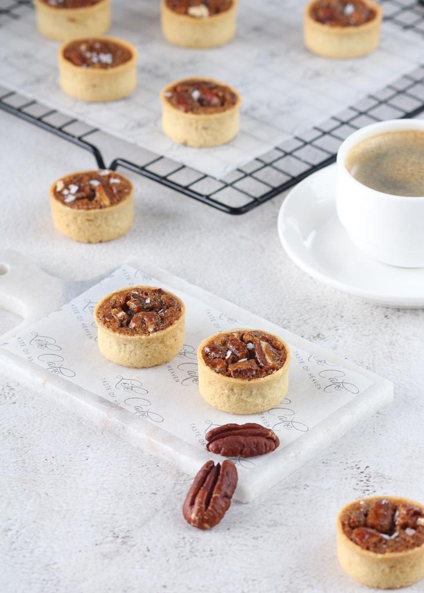Pecan Tart - Small Size 28 Pieces