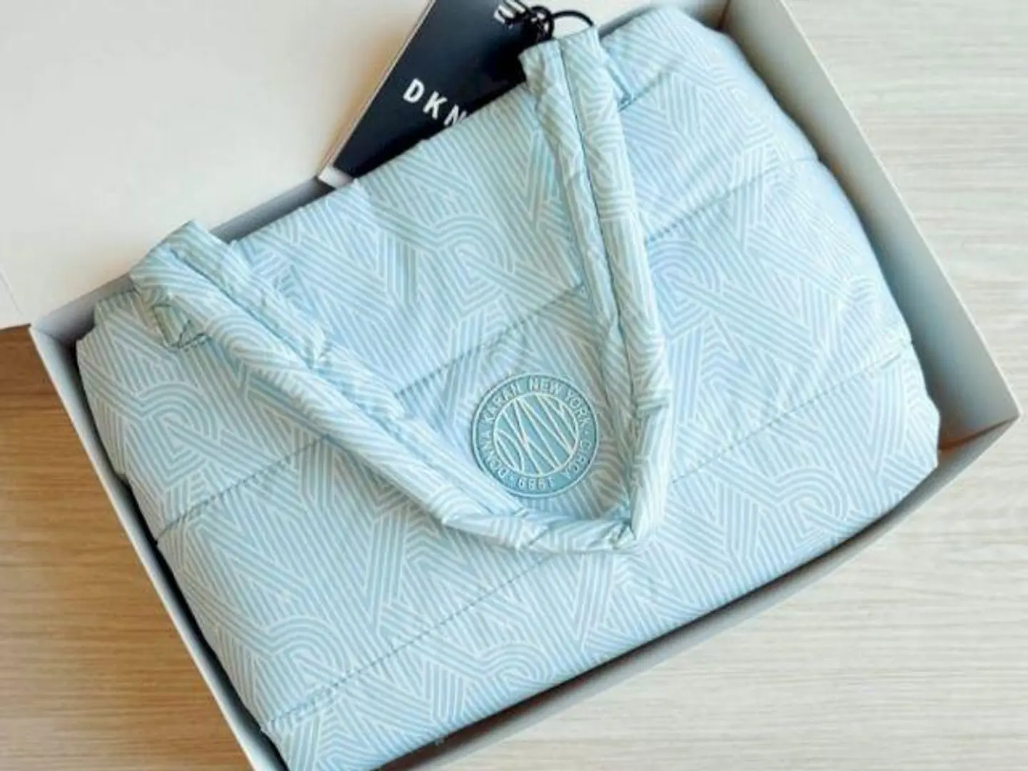 حقيبة دكني سماوي