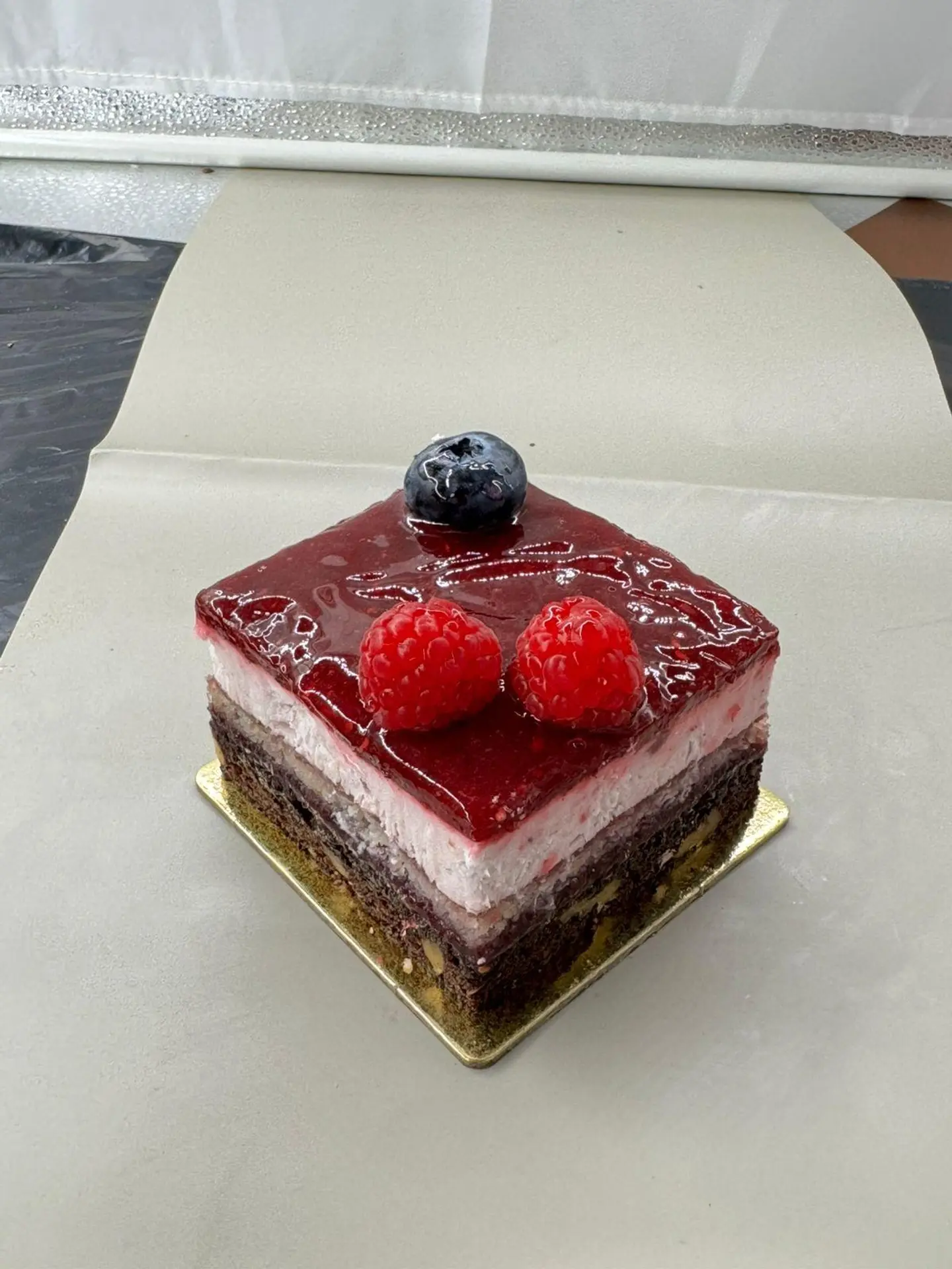 قطع مربعه براوني روزباري