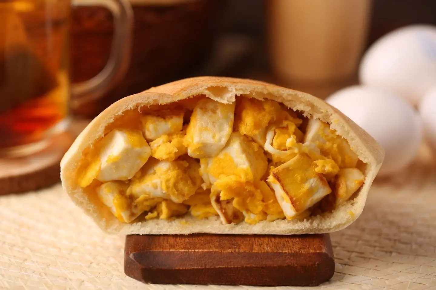 ساندوتش بيض مع جبنة