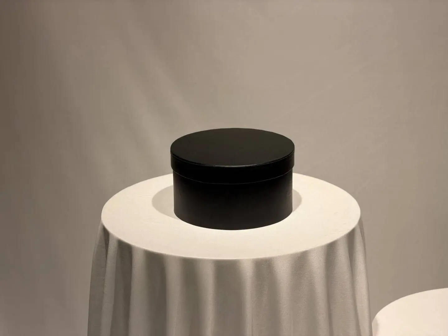 صندوق الفخامة الملكي وسط