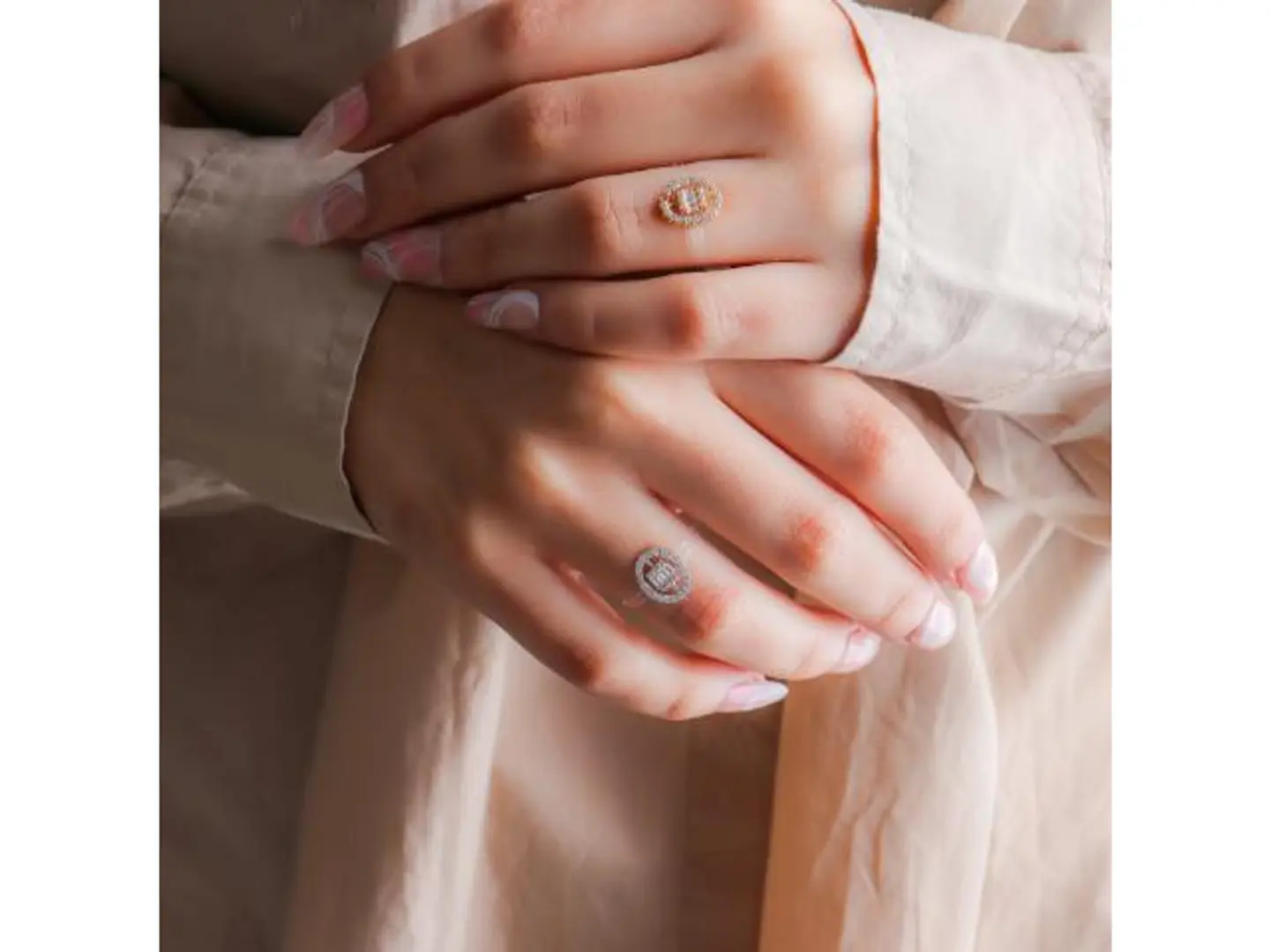 خاتم بيضاوي