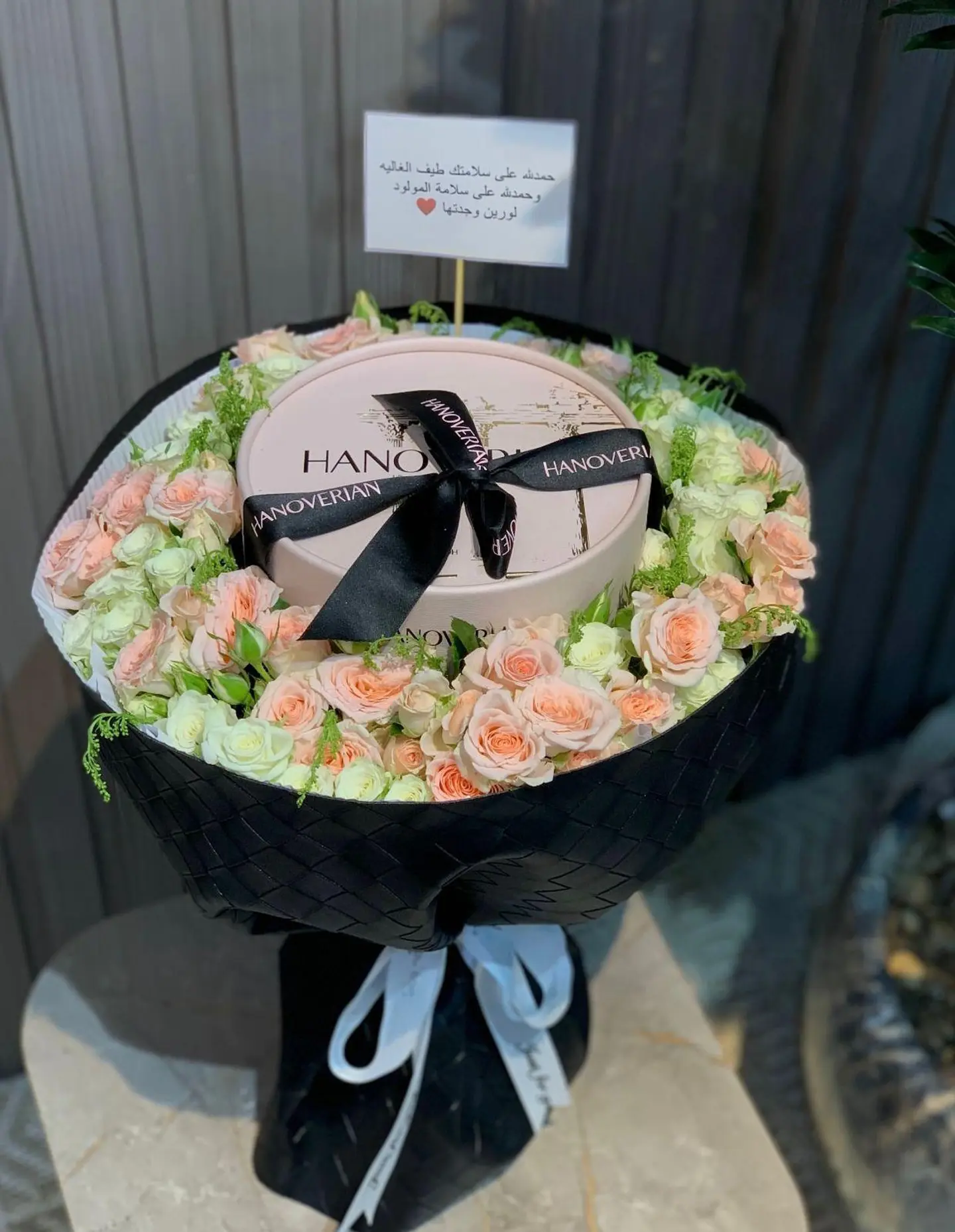 بوكيه ورد مع حلا من هنفوريان ٢٠٩-٤٧