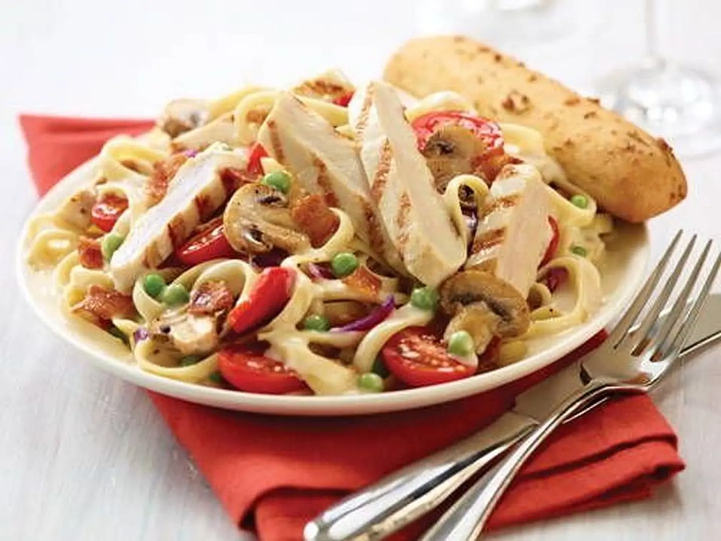 Chicken Fettuccine Carbonara Pasta