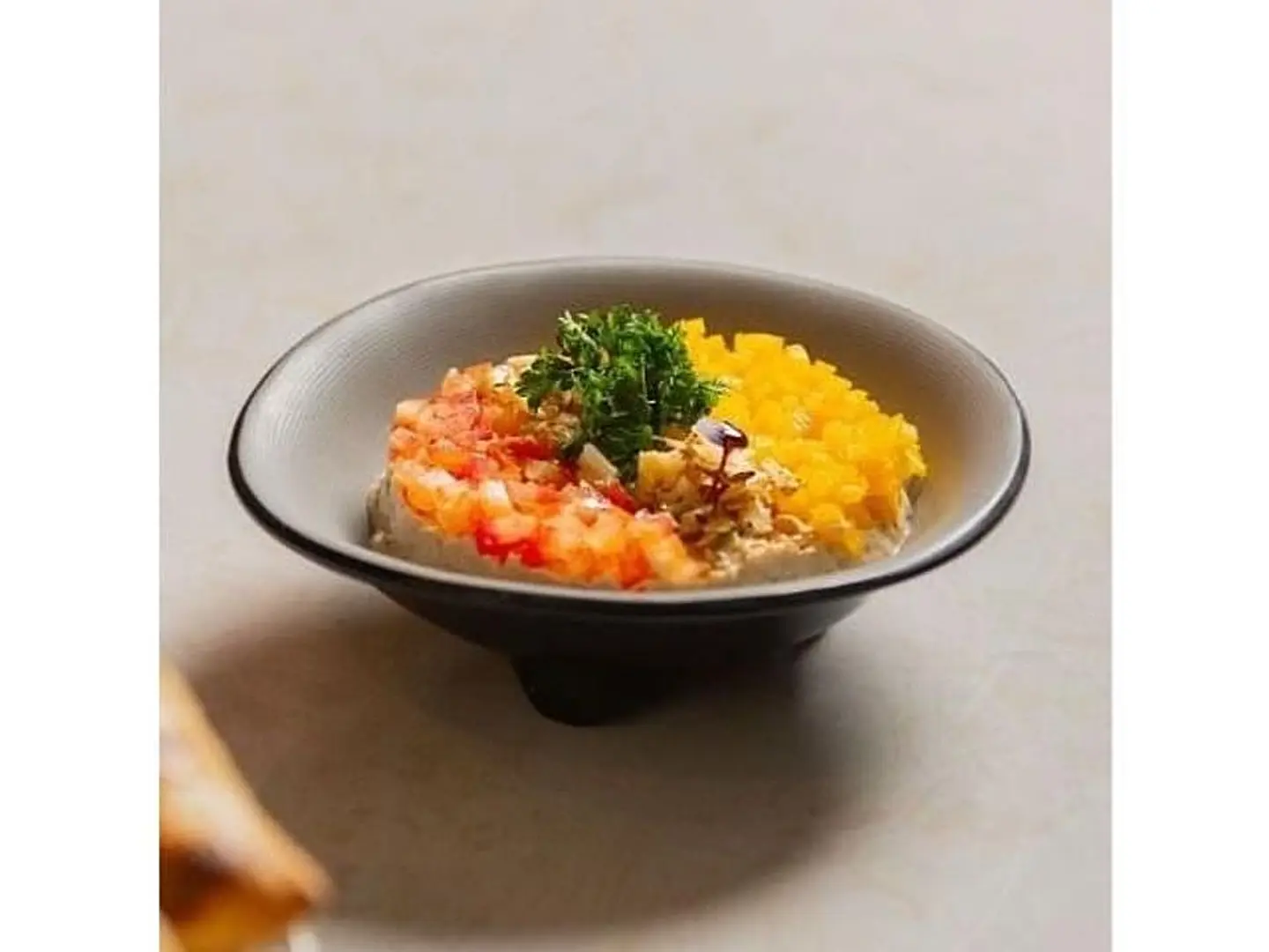 متبل أوف وايت