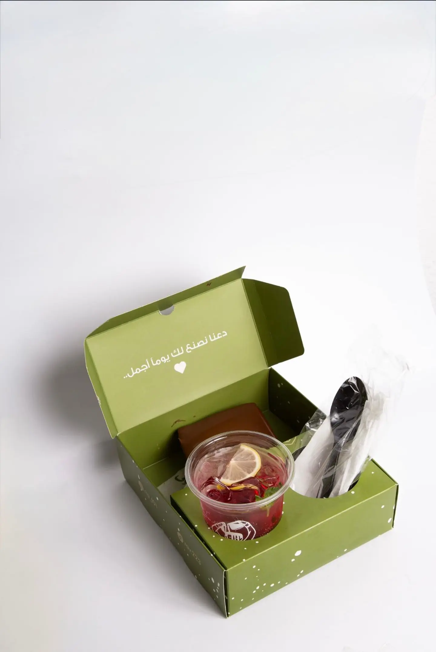 Mojito Strawberry With Dolce Cake