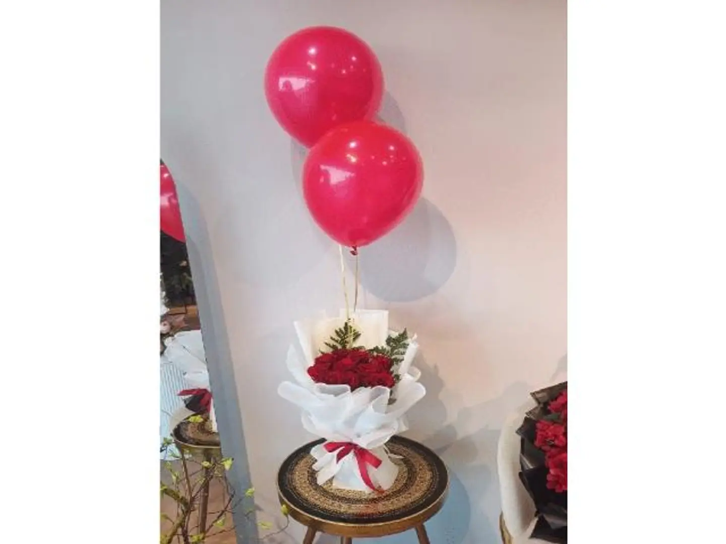 Flower Bouquet With 2 Helium Balloons No. 117
