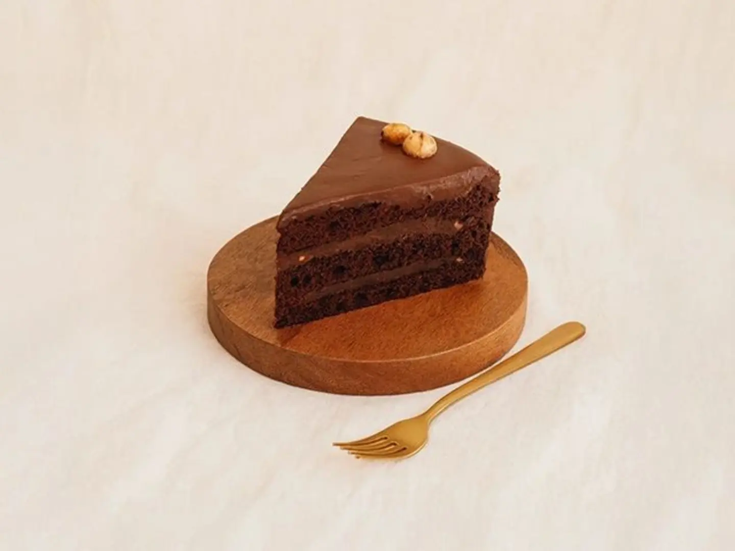 شريحة شوكولاتة البندق الفاخرة (150 جم) - حلوى لذيذة