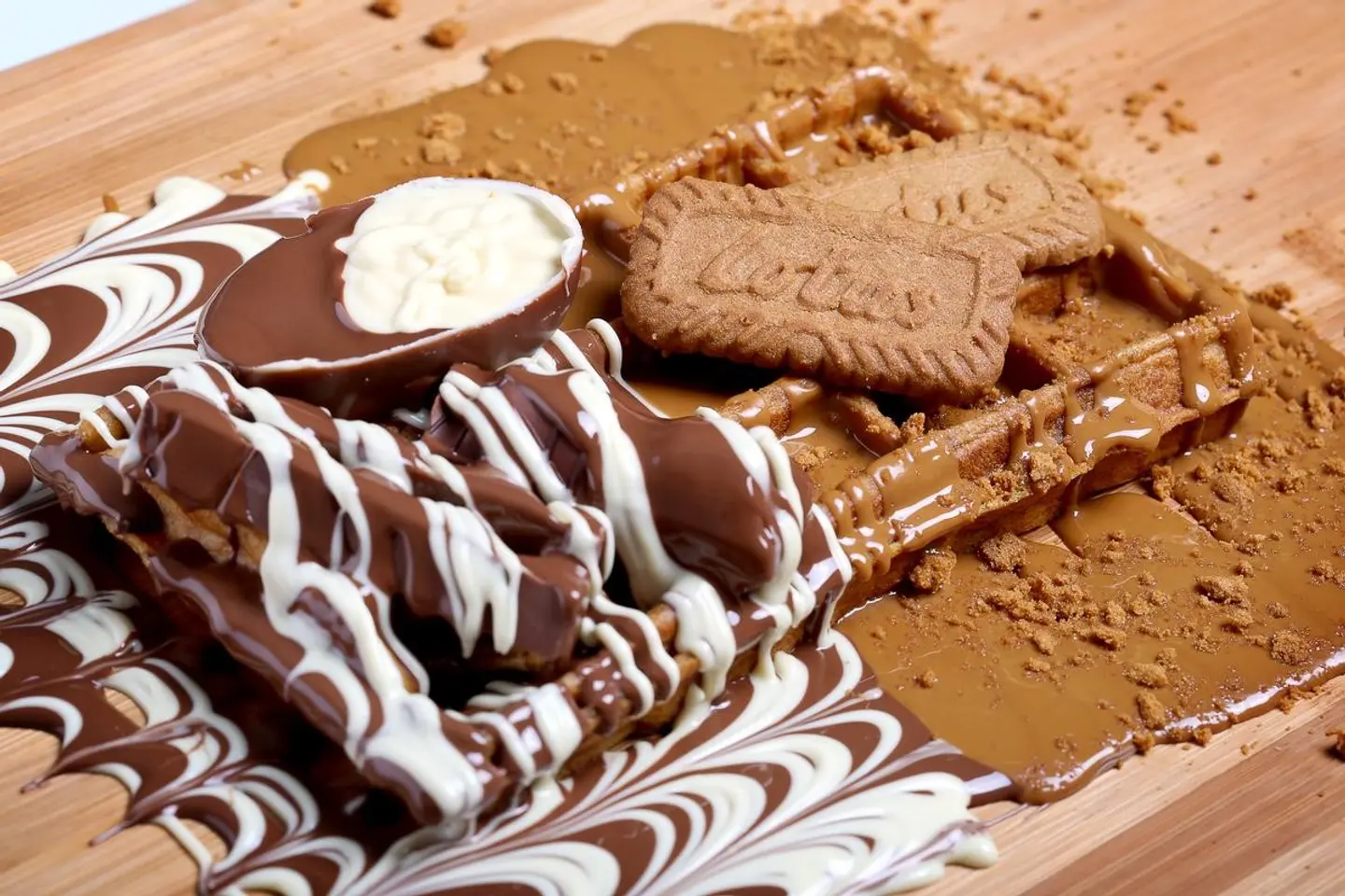 وافل كندر سيربايز ولوتس