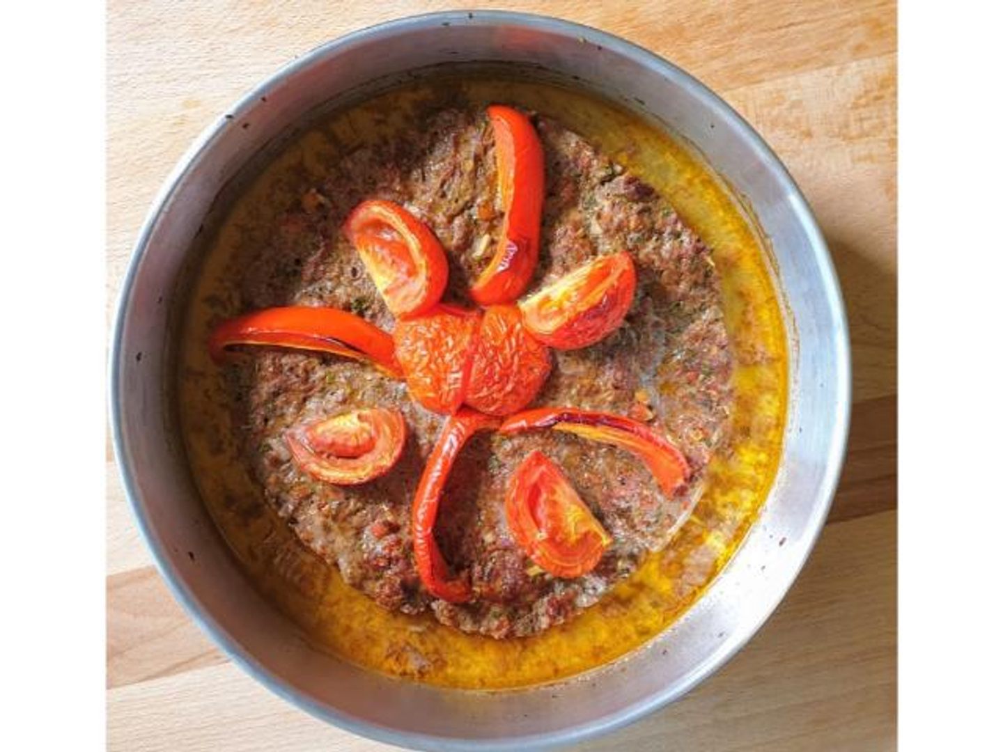 Meat With Tomatoes Plate 1 Kg