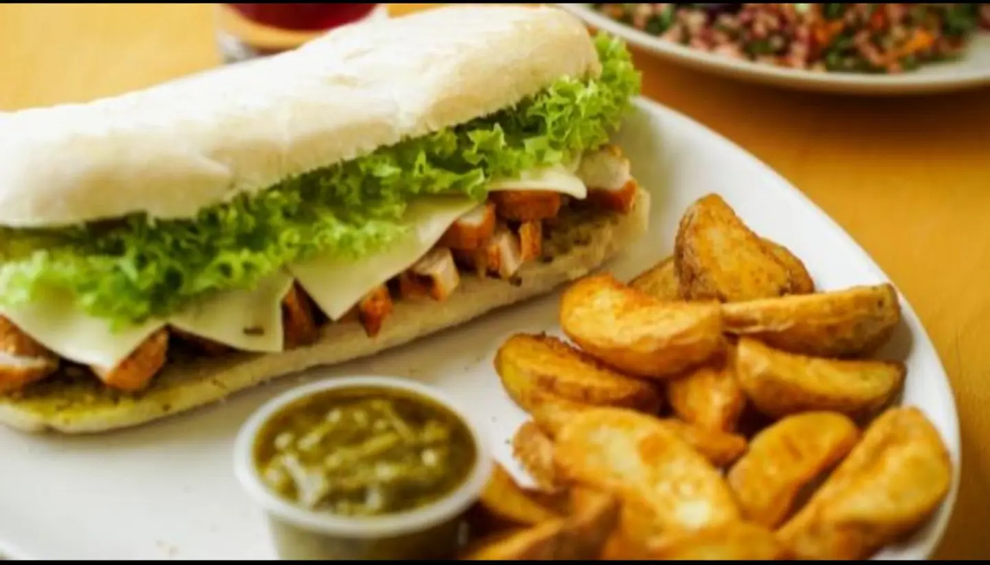 Chicken Sandwich With Pesto Sauce