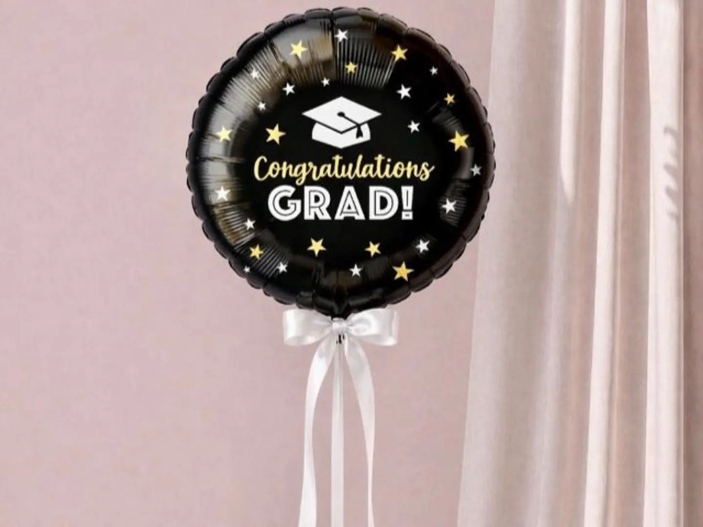 بالون التخرج
