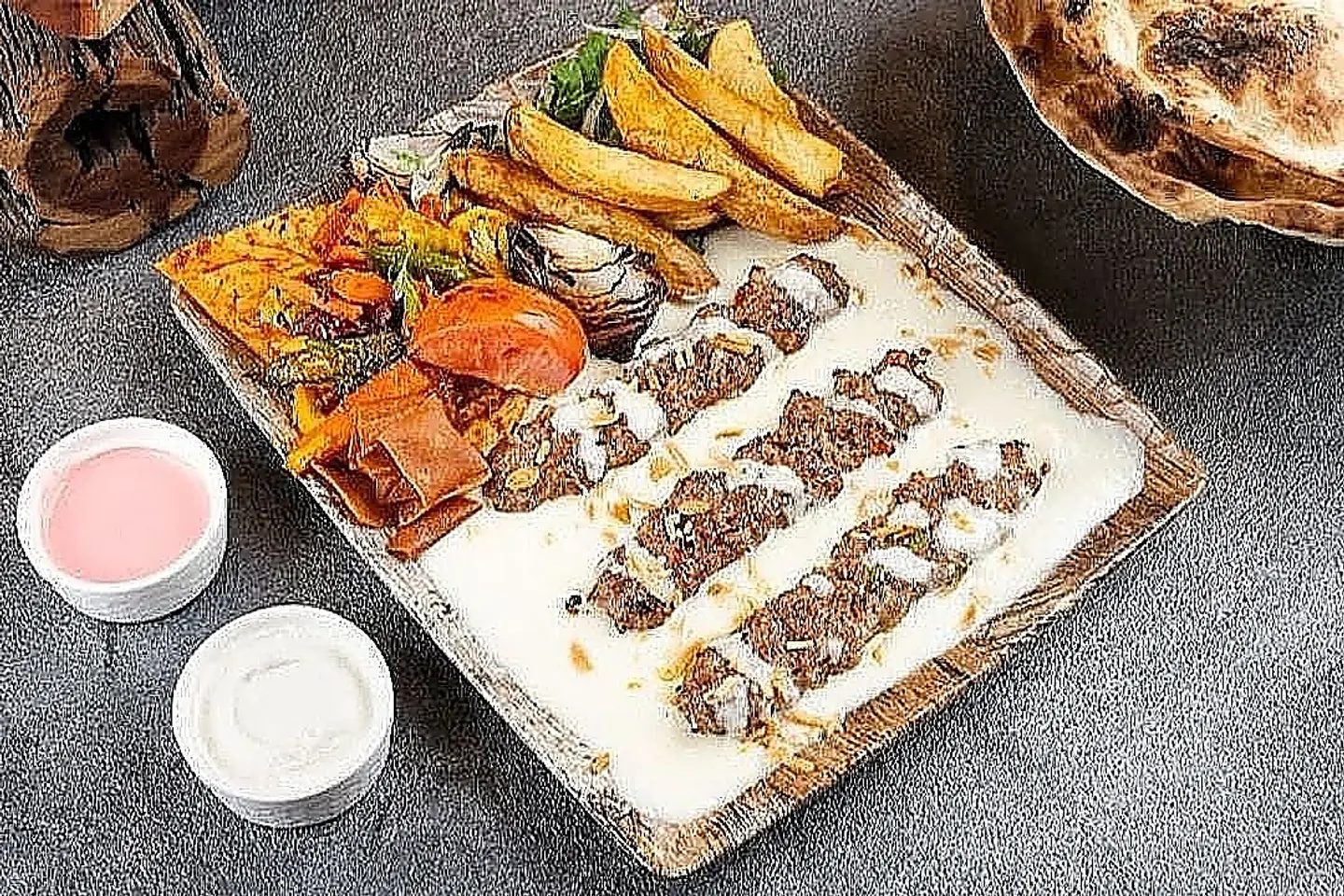 فتة كباب باللبن