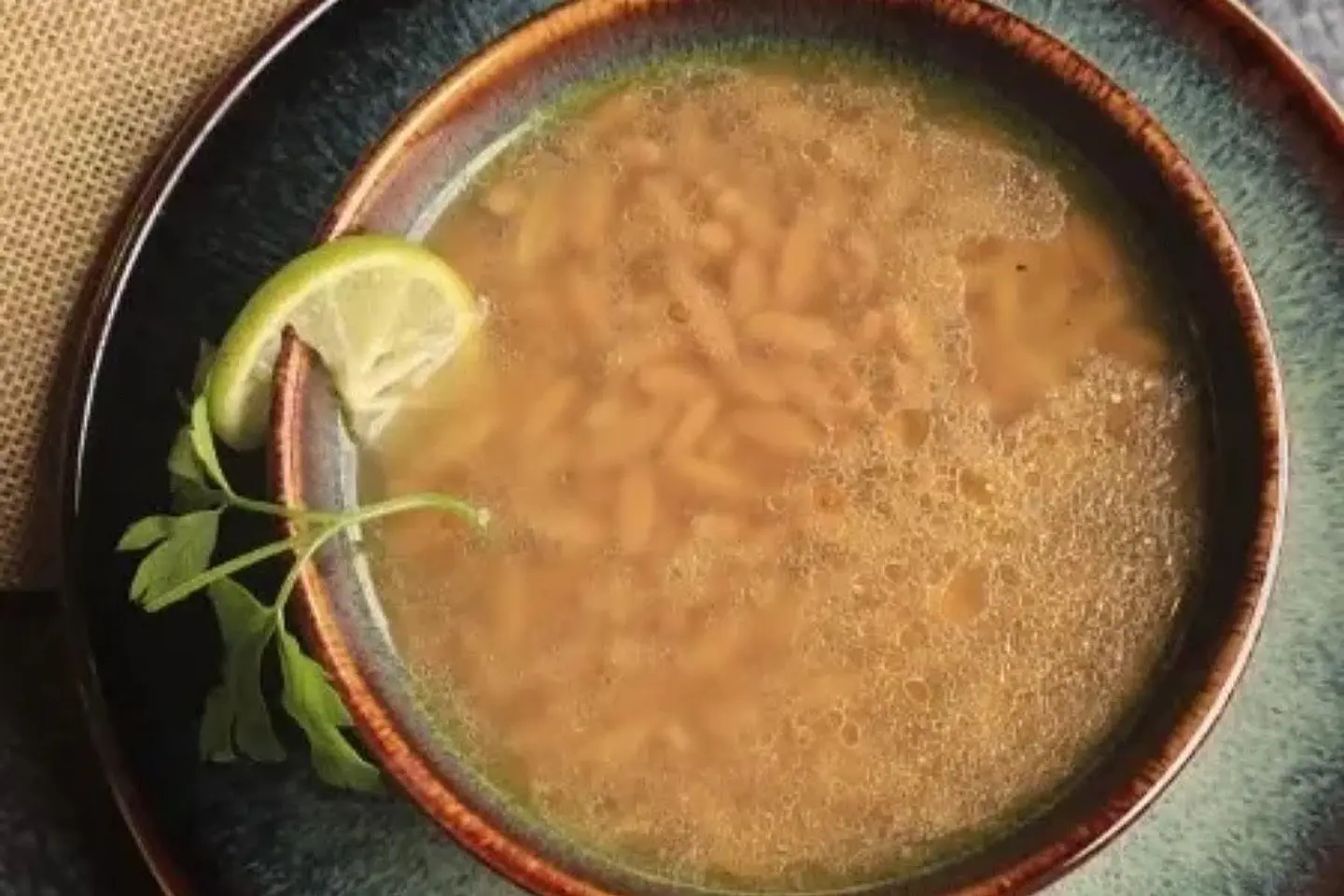 شوربة لسان العصفور