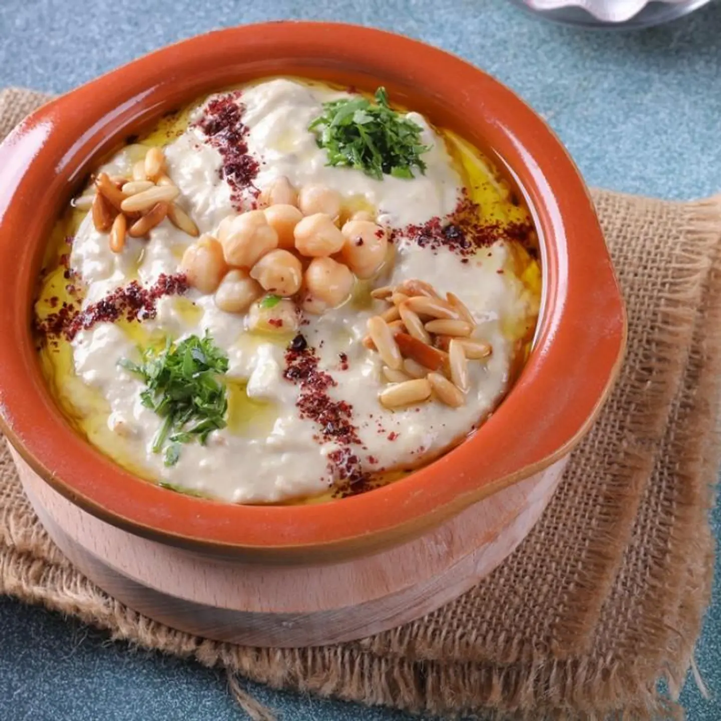 مسبحة بالطحينة