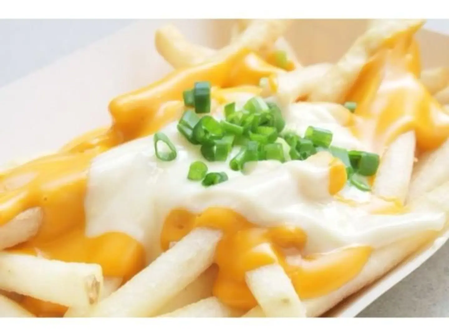 Fries With Shawarma Pieces And Cheese