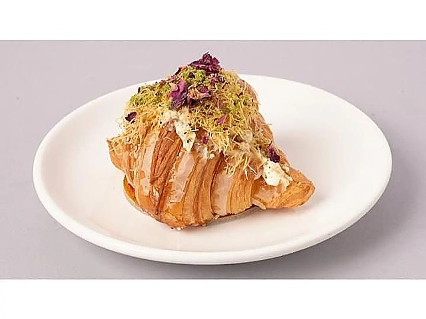 Kunafa Croissant
