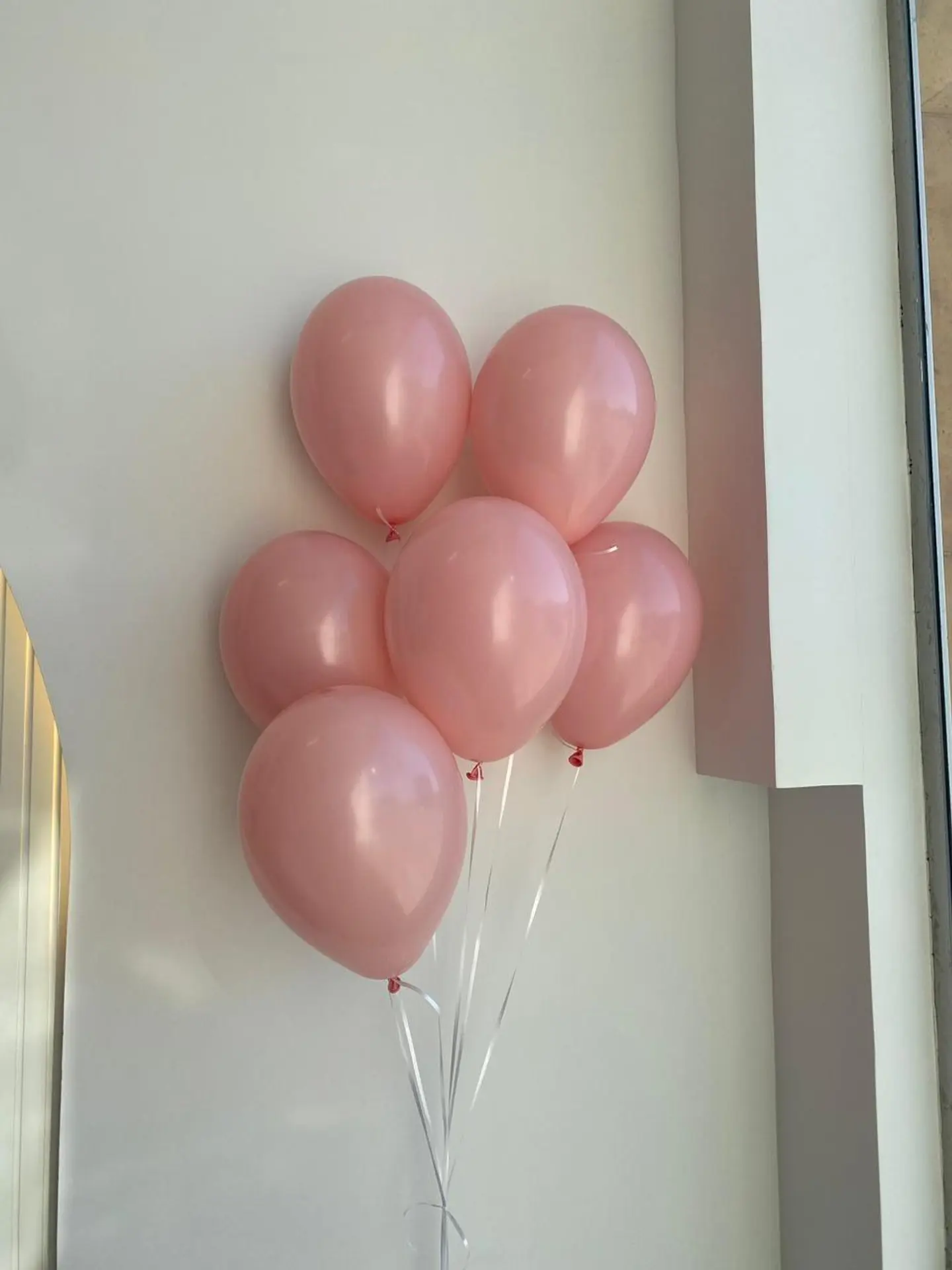 بالونات هيليوم وردي