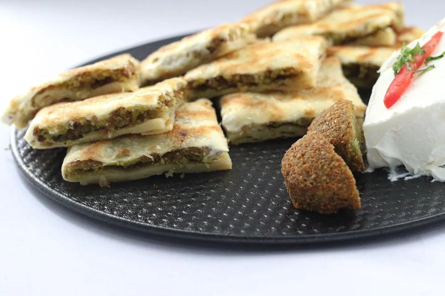 مطبق فلافل جبن