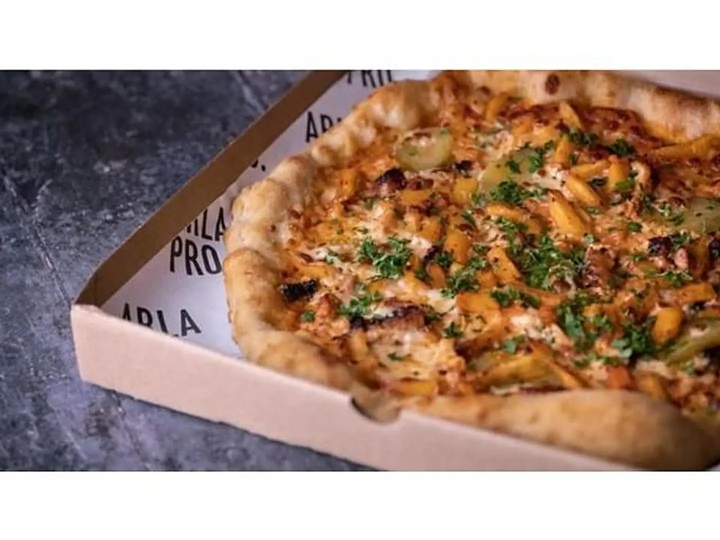 بيتزا شاورما عربي بالفرن