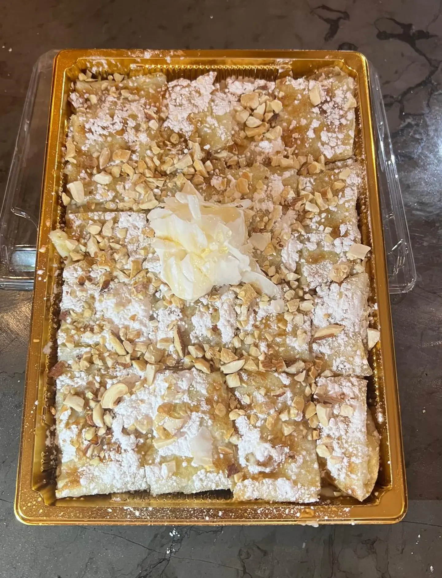 فطيرة مشلتت مكسرات