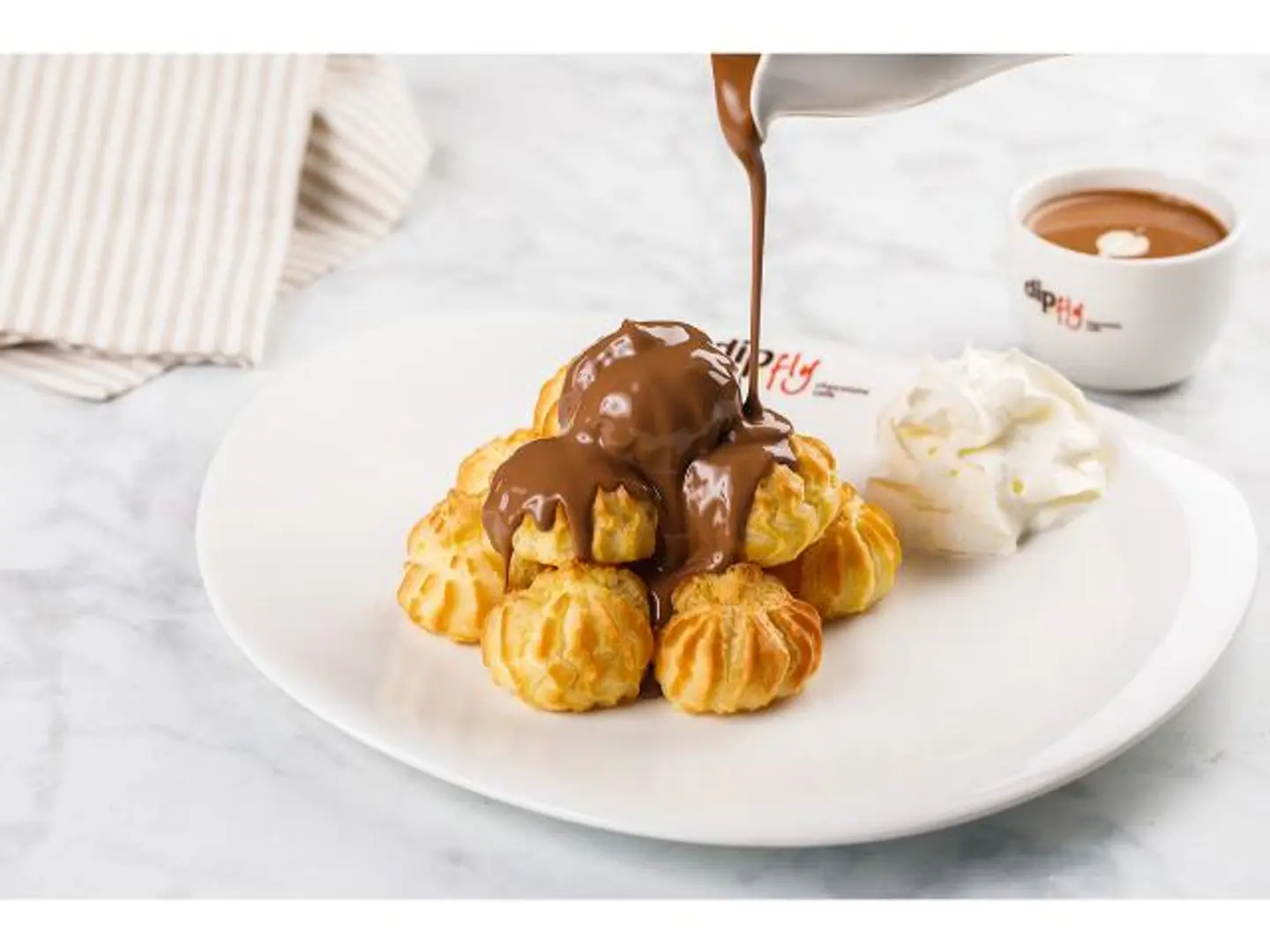 هرم ديب إن فلاي