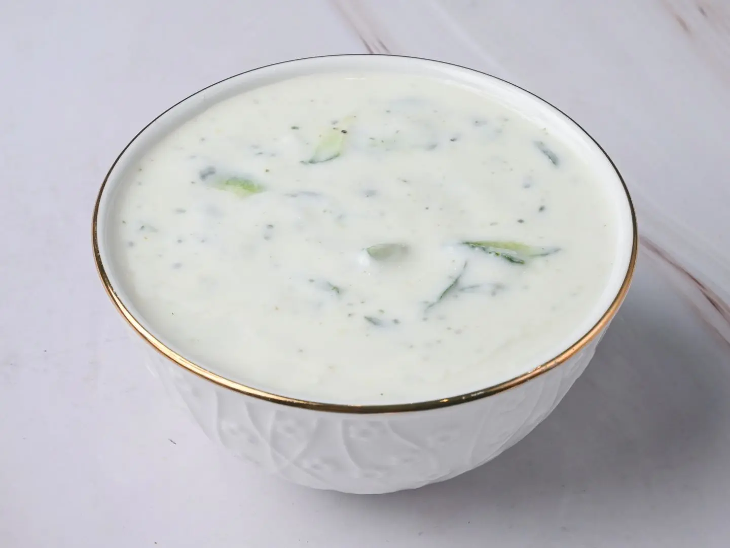 سلطة لبن بالخيار