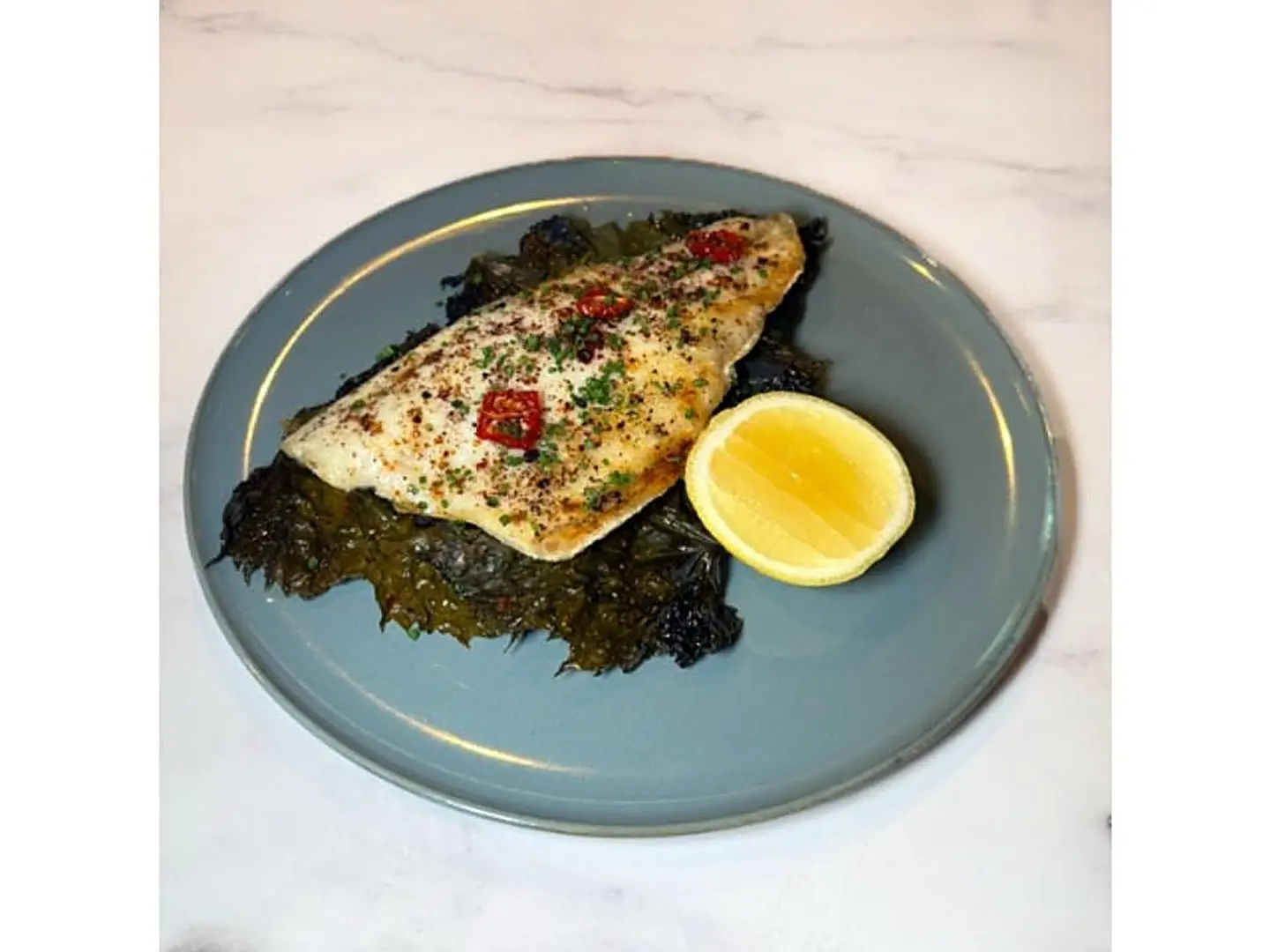 سمك القاروص المشوي