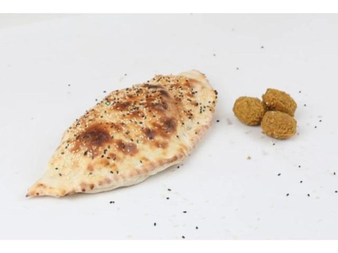 لبنة بالفلافل