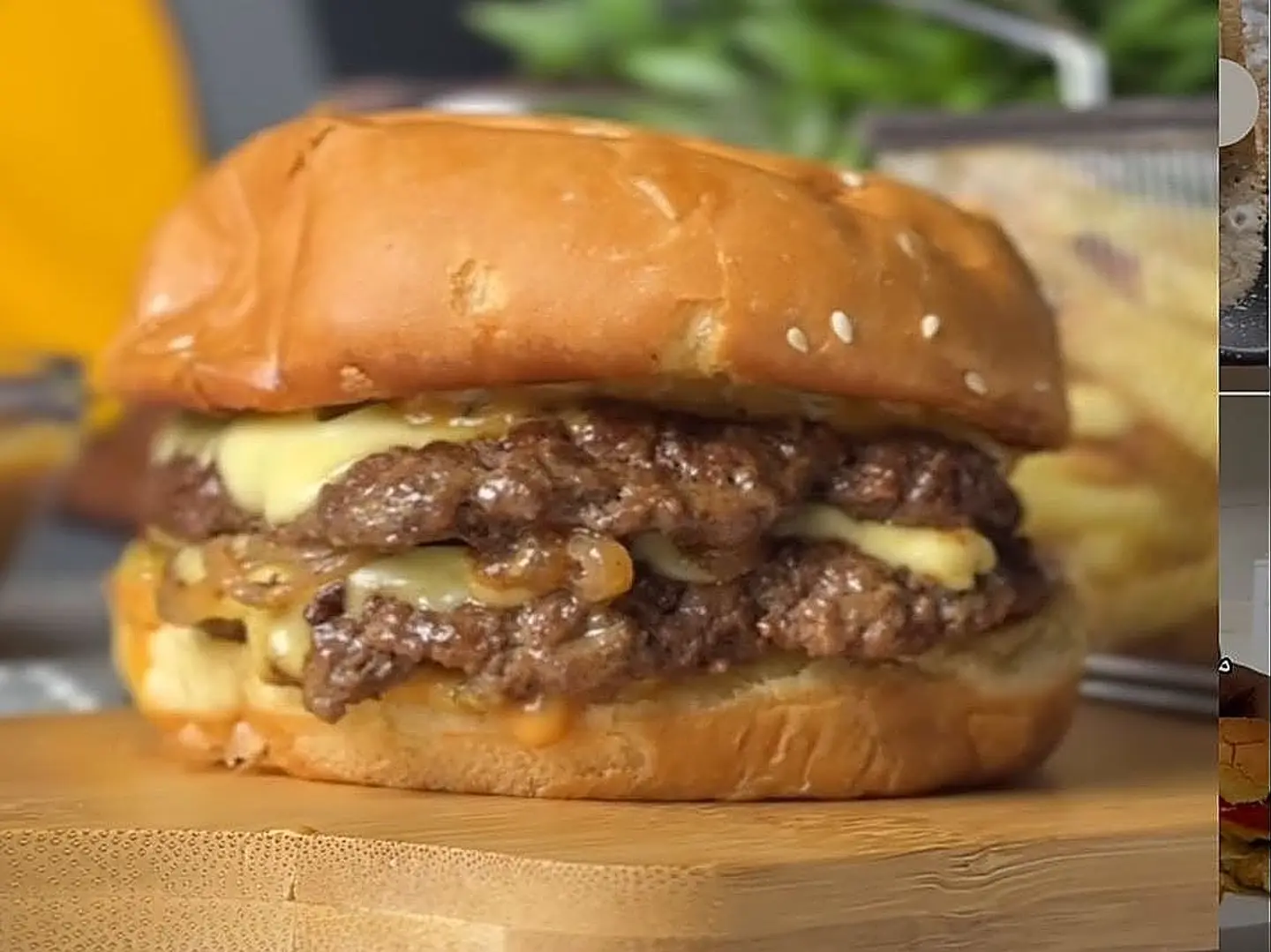 برجر بلكباب اللحم