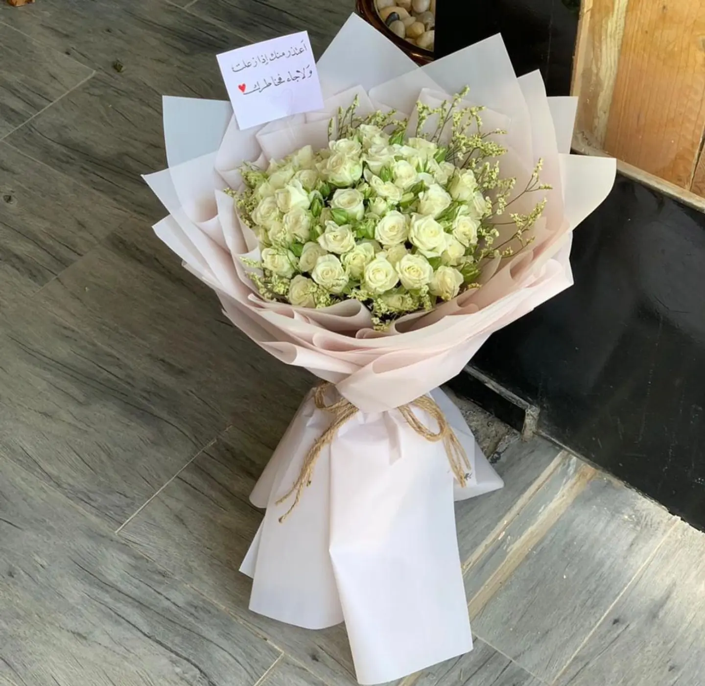 بوكيه ورد جوري ابيض