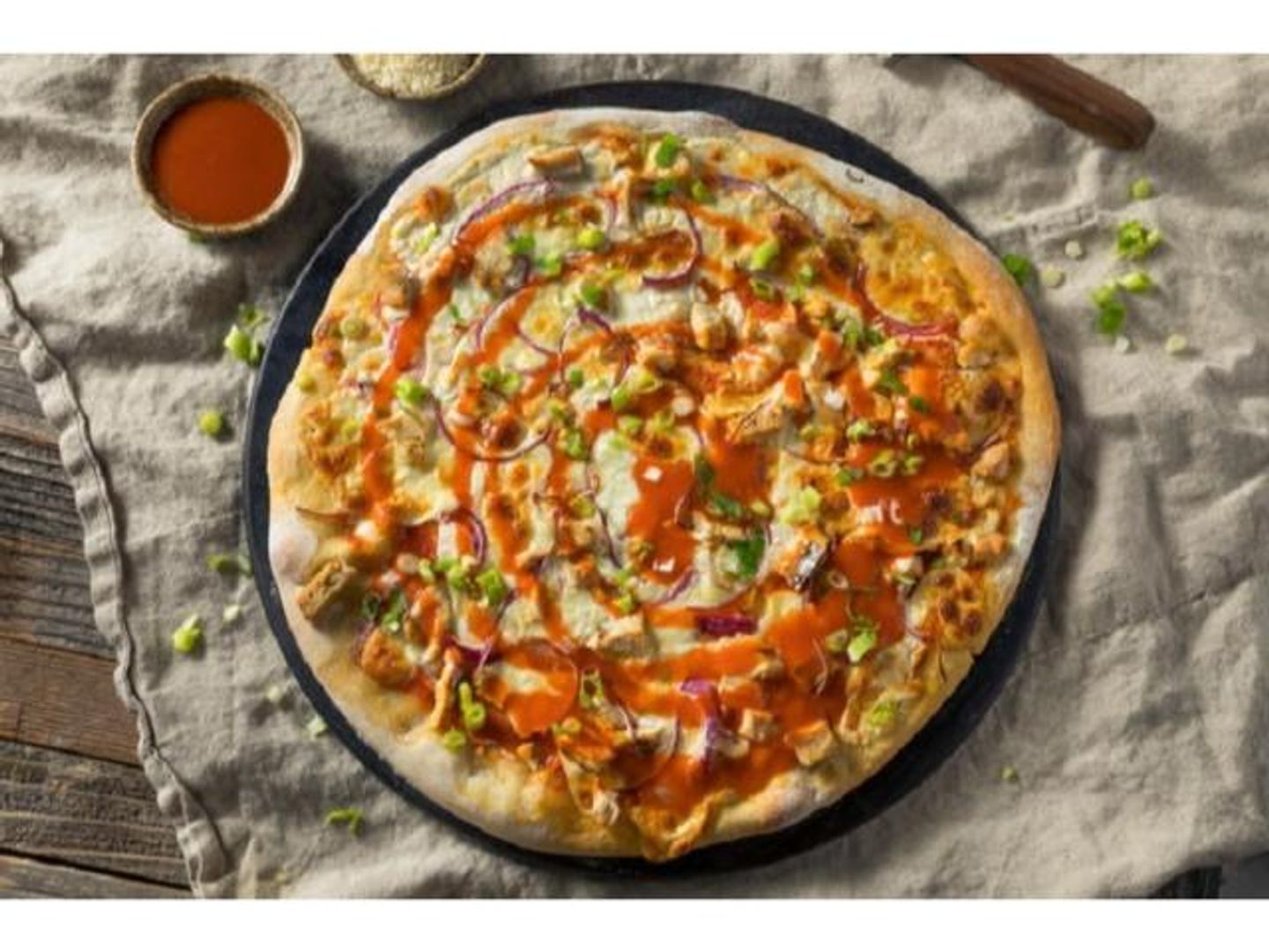 Chicken Dynamite Pizza