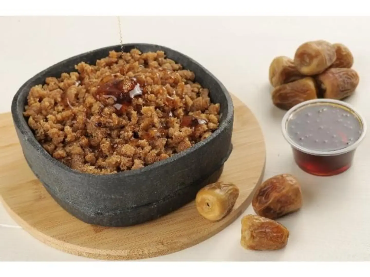 Masoub With Cream Honey Dates