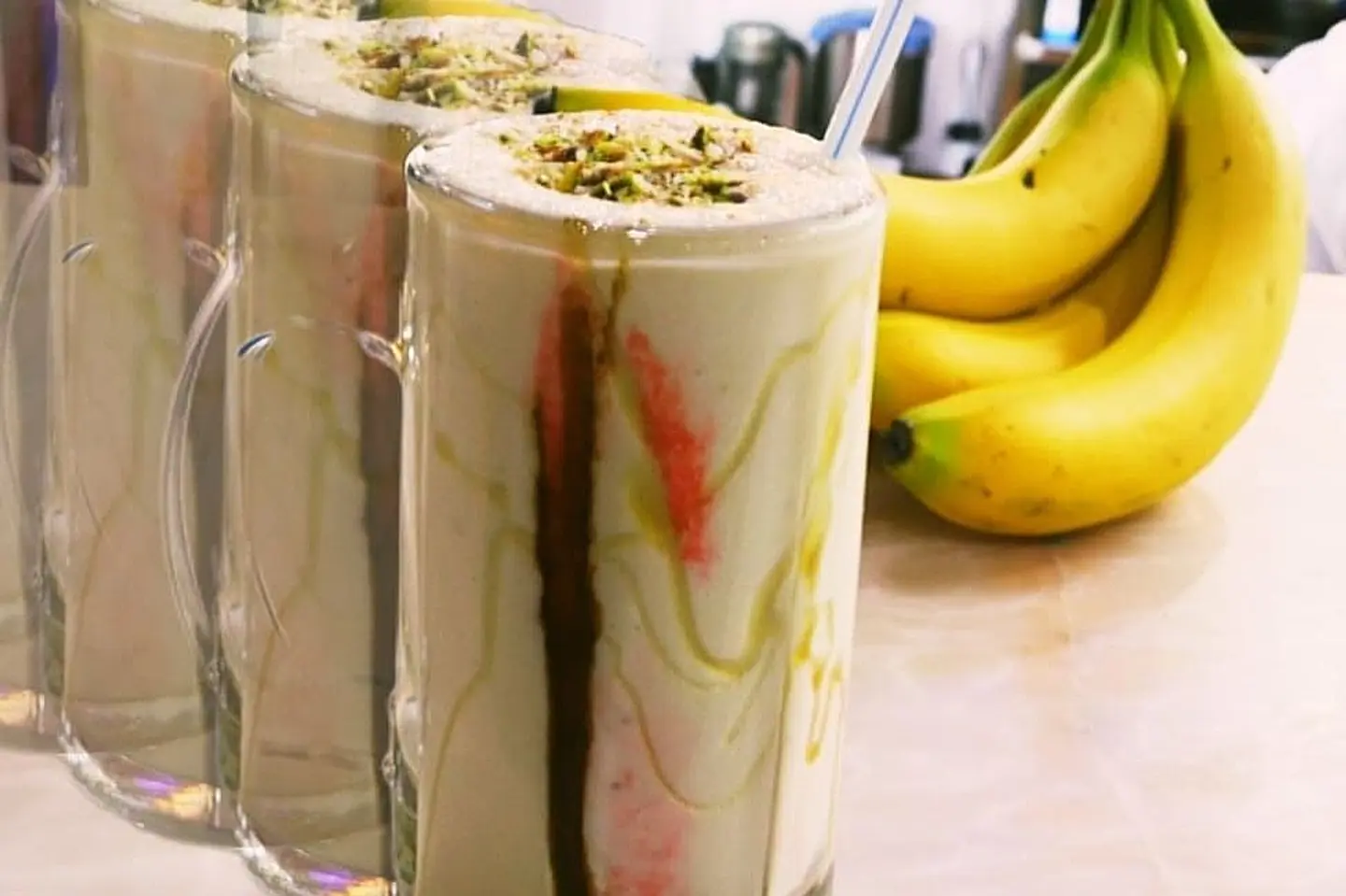 عصير موز بالحليب