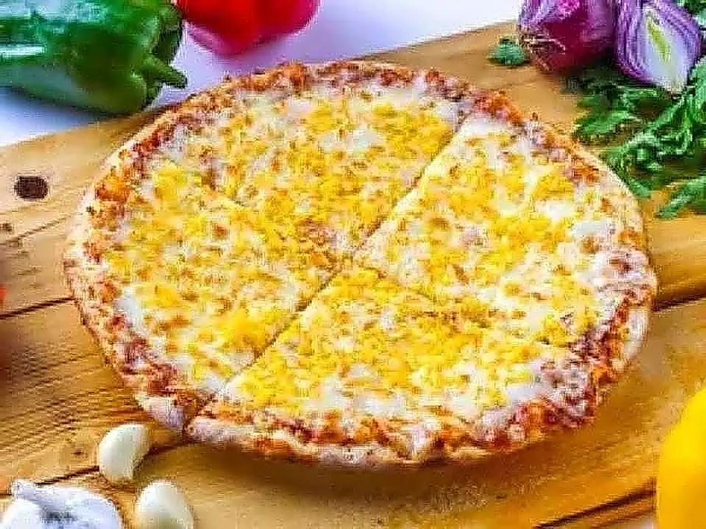 بيتزا خمس اجبان كبير
