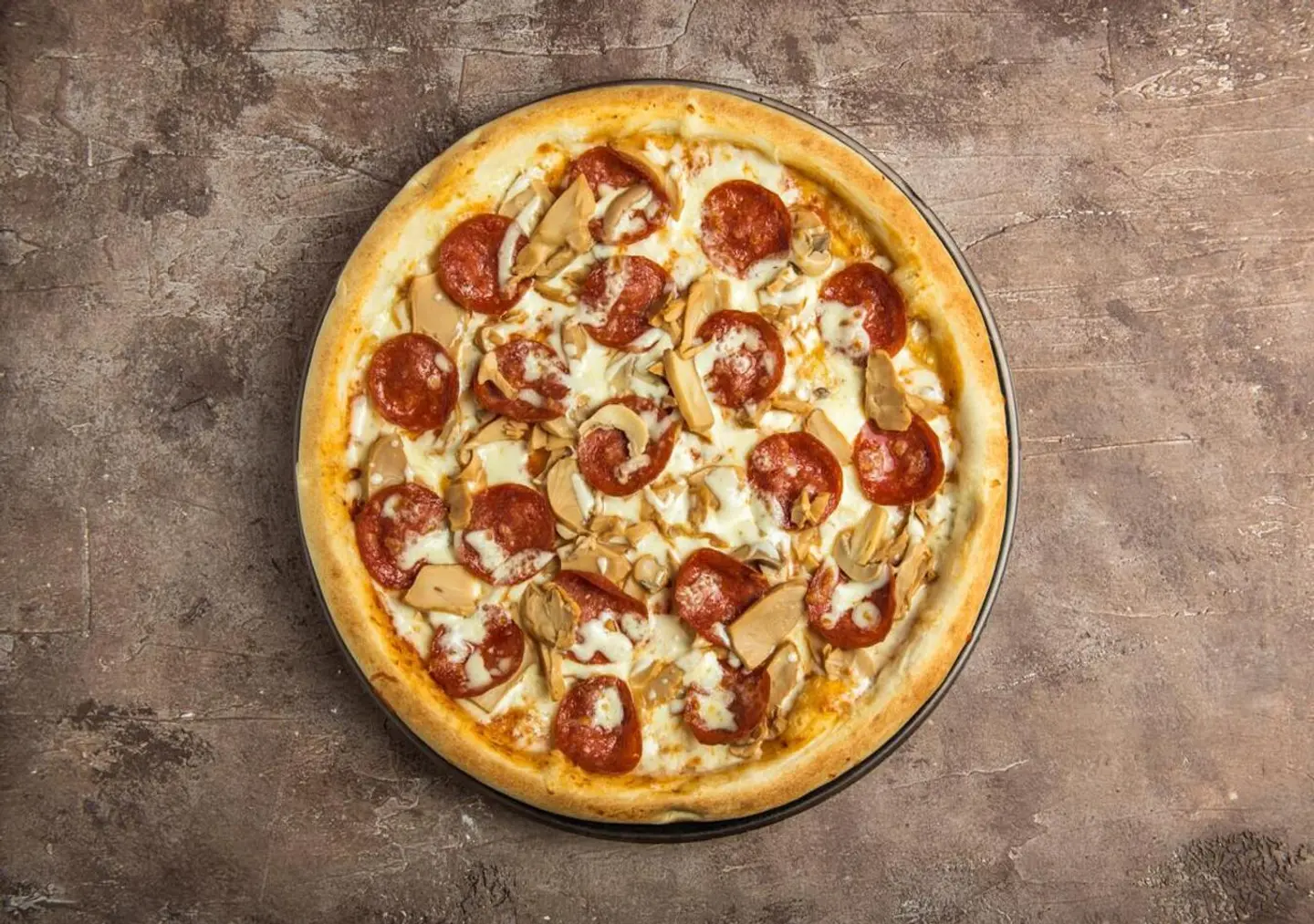 Pepperoni Pizza With Mushroom