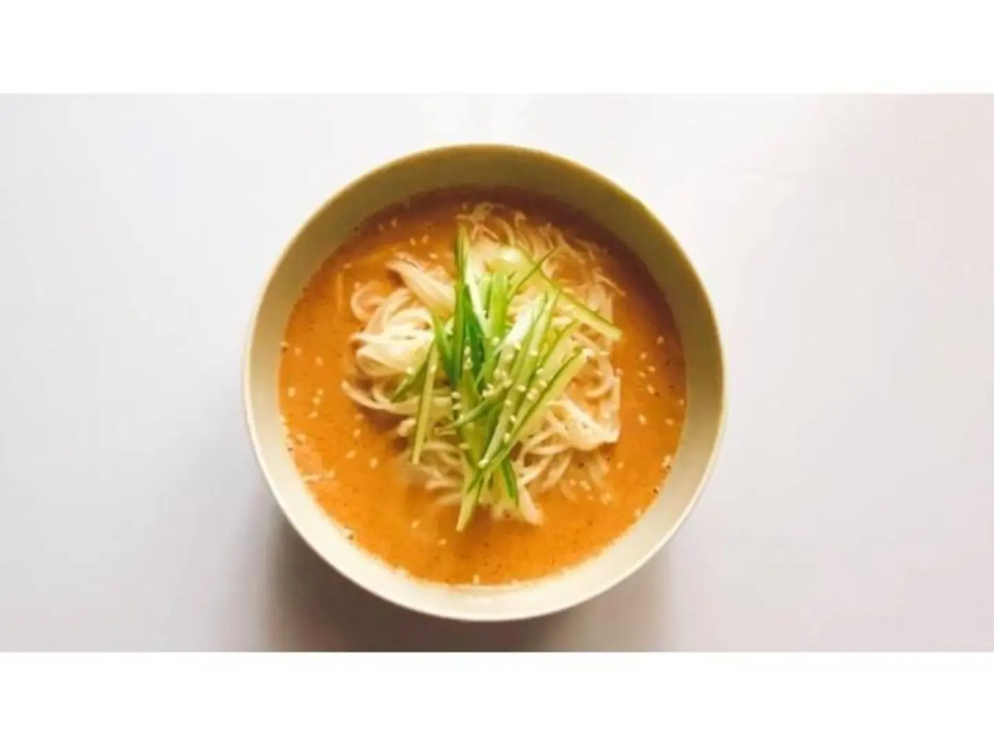 شوربة نودلز الخضار