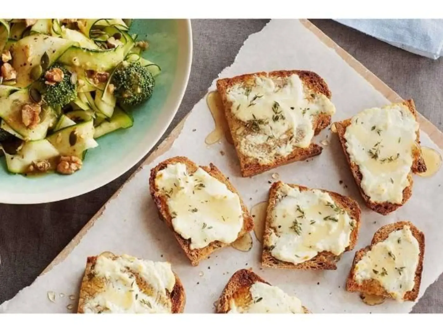 ساندوتش جبن بالزعتر