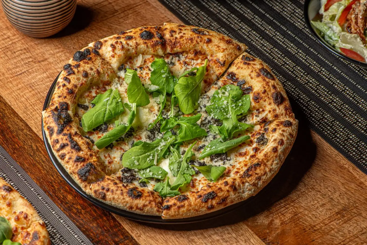 بيتزا الترافل