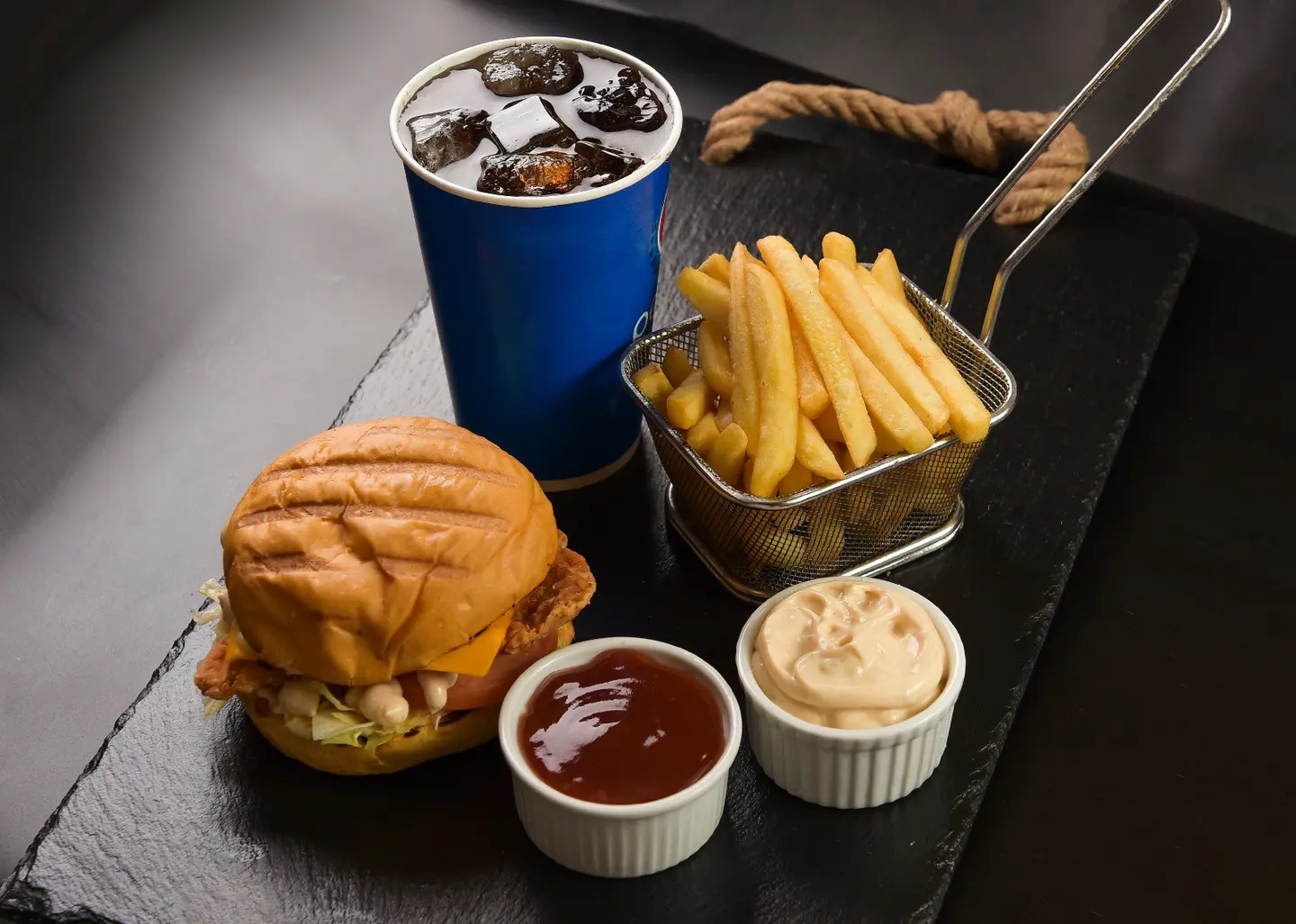 Zinger Burger Meal - Xl