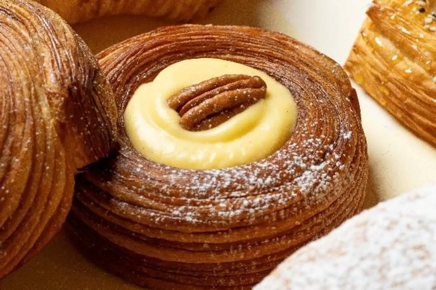 بانز الكاسترد والبيكان