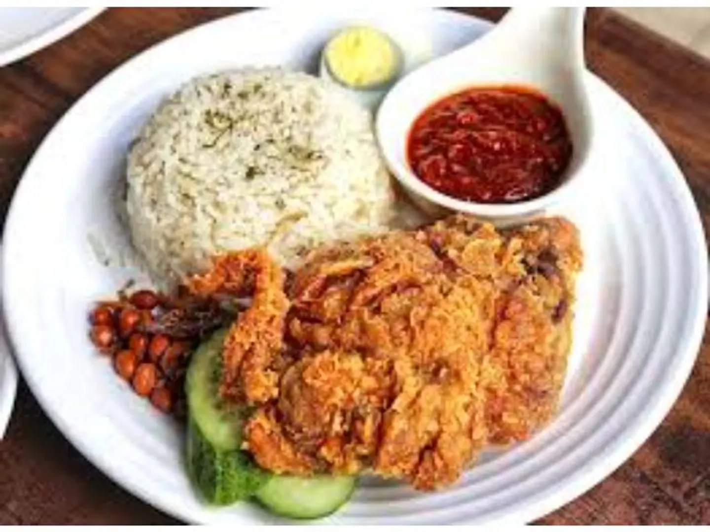 Nasi Lemak Ayam Goreng Crispy