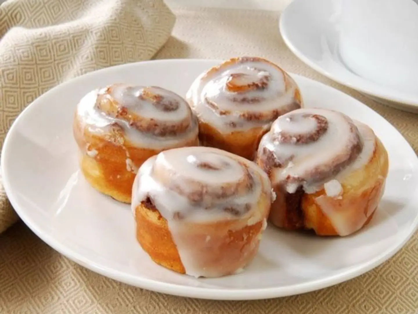 Mini Cinnamon Roll Box (5 Pieces)