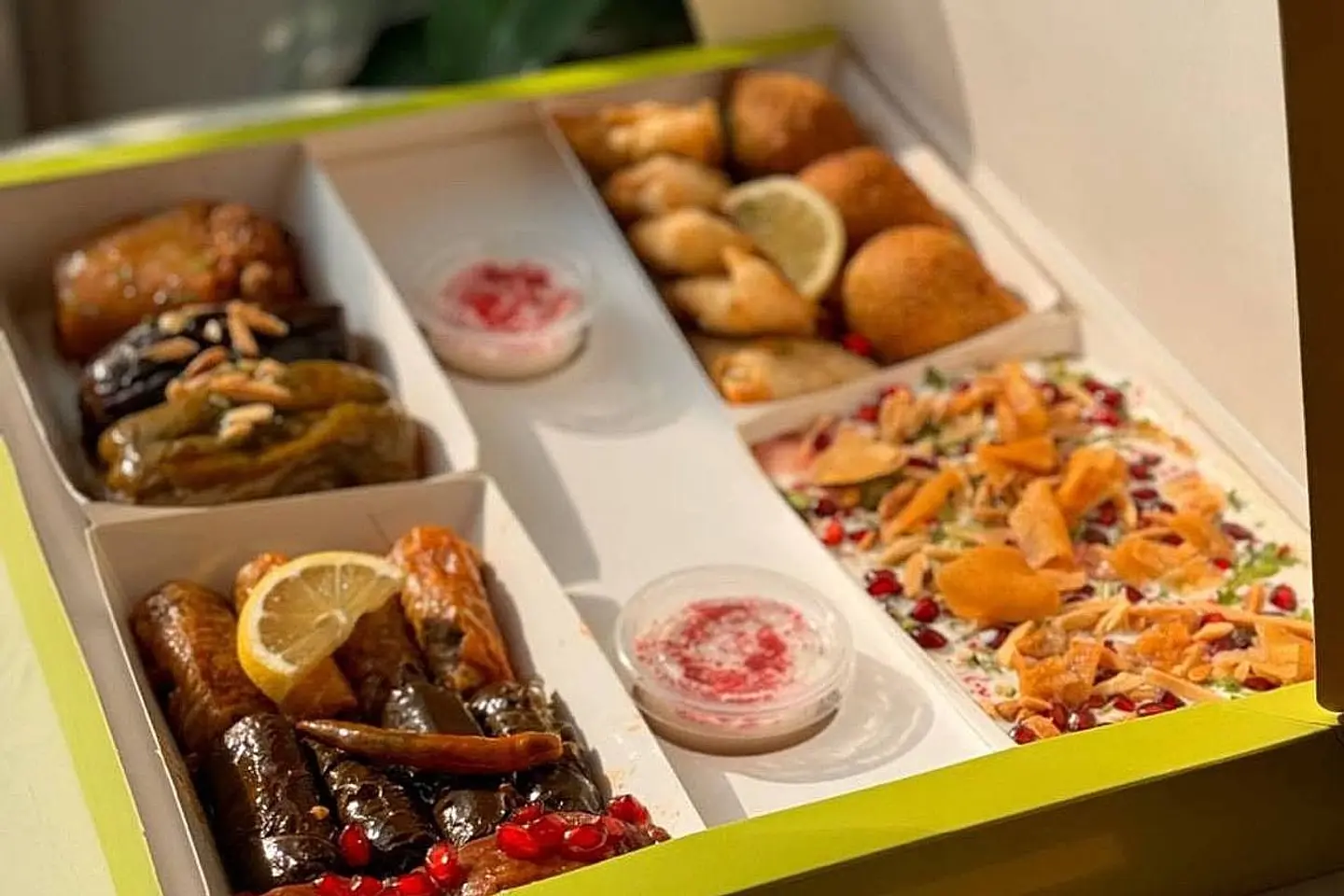 بوكس وجبات وسط