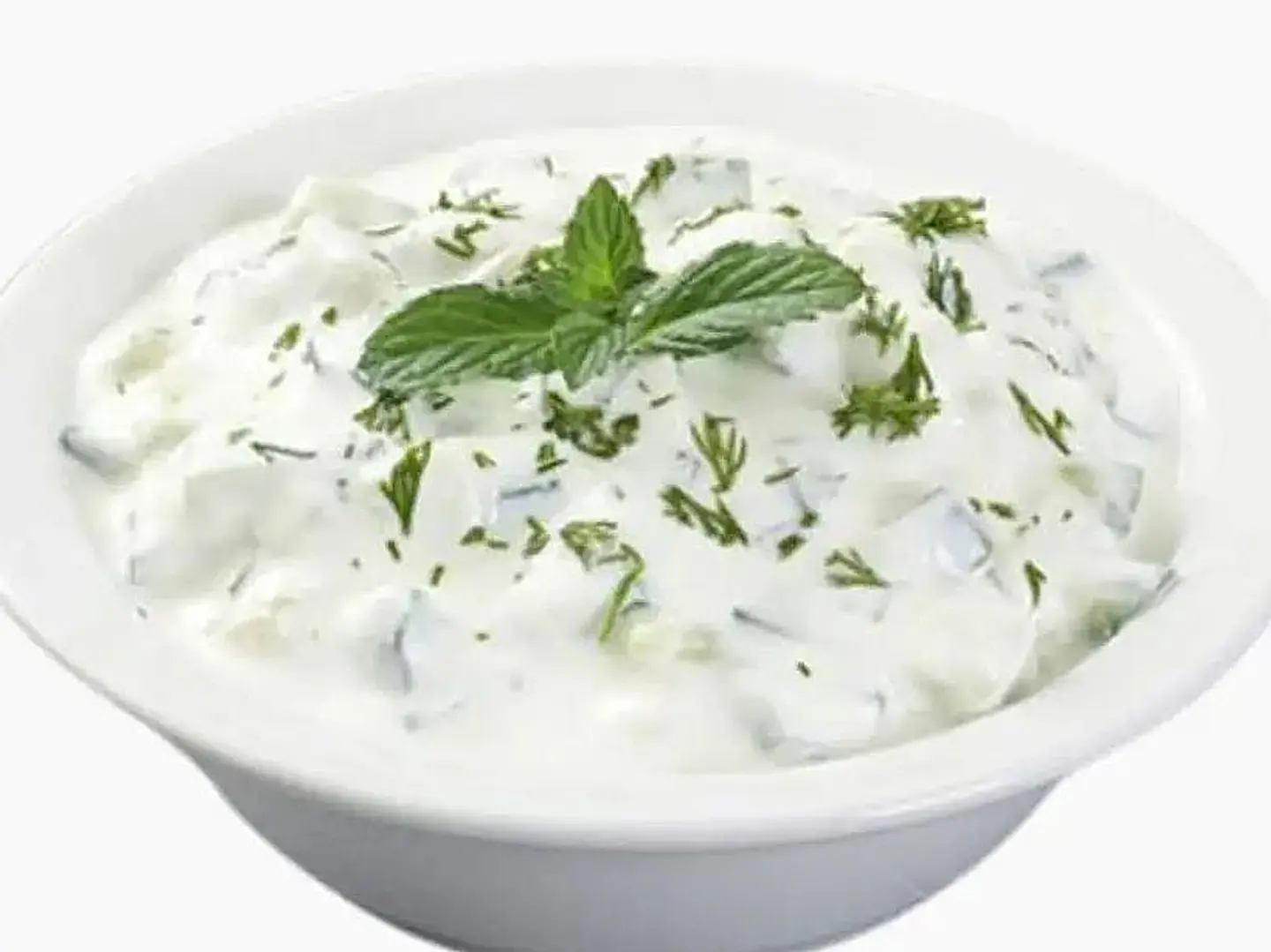 سلطة الخيار باللبن