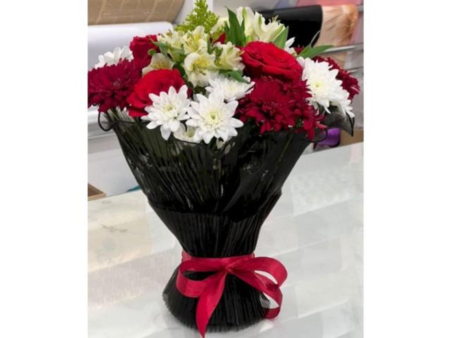 Love Halo Vase