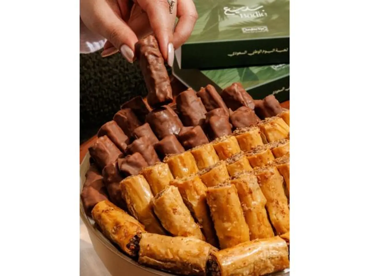 بقلاوة بديع بيكان وسط