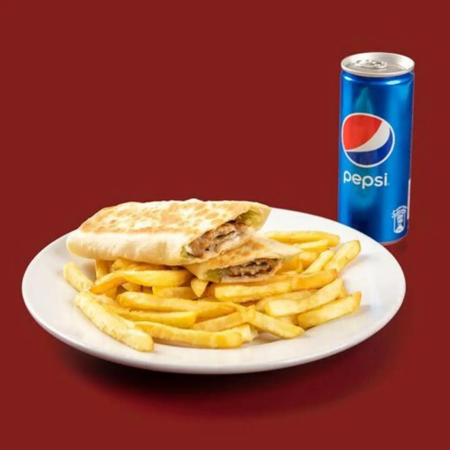 وجبة كباب لحم مع بيبسي